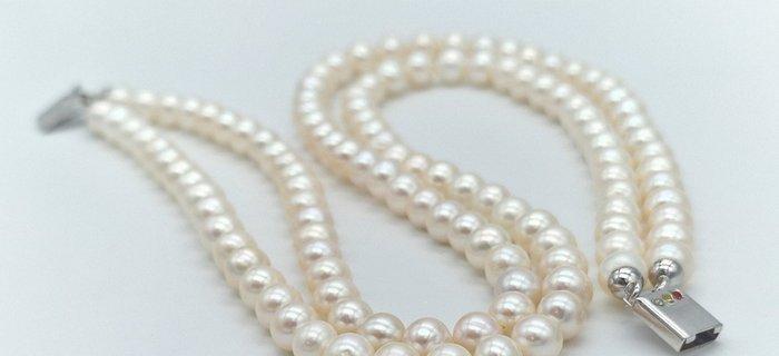 Parel - Zilver - Halsketting - 2 fili perle akoya, Antiek en Kunst, Curiosa en Brocante