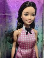 Mattel - Barbiepop Barbie Fashion Dolls - 2010-2020