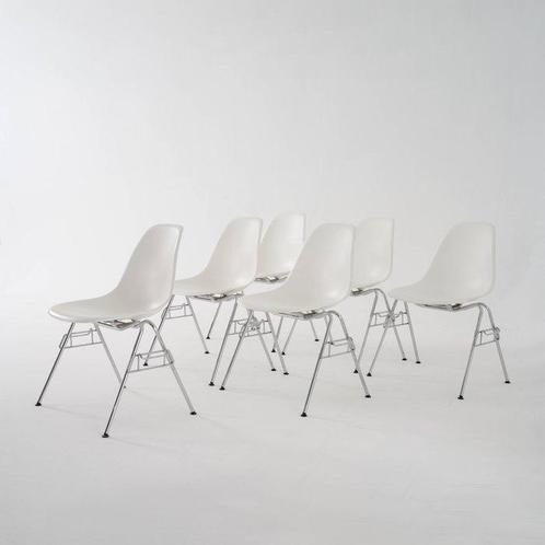 Vitra - Charles & Ray Eames - Stoel (4) - RE DSS - Chroom,, Antiek en Kunst, Antiek | Meubels | Stoelen en Sofa's