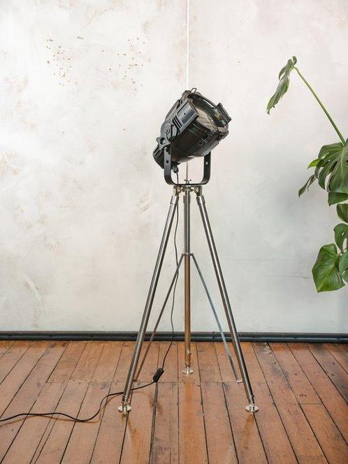 Fargo - Theaterlamp - Aluminium - Vloerlamp, Tripod Lamp, Antiek en Kunst, Antiek | Verlichting