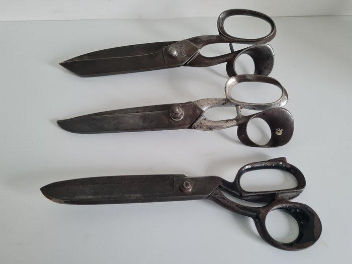 Schaar - 3 grote scharen - kleermakersschaar - stofschaar:, Antiek en Kunst, Antiek | Wandborden en Tegels
