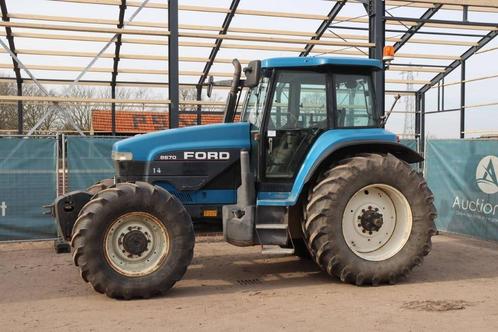 Veiling: Tractor New Holland 8670 Diesel 1995, Zakelijke goederen, Landbouw | Tractoren, Ophalen