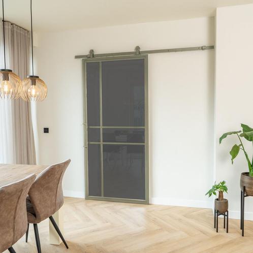 Stalen Schuifdeur 6 Vlaks Olijfgroen Rook glas Luxe design, Doe-het-zelf en Bouw, Raamkozijnen en Schuifdeuren, Inclusief glas