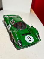 Universal Hobbies 1:18 - Modelauto - Ferrari 330 P4 1967, Hobby en Vrije tijd, Nieuw