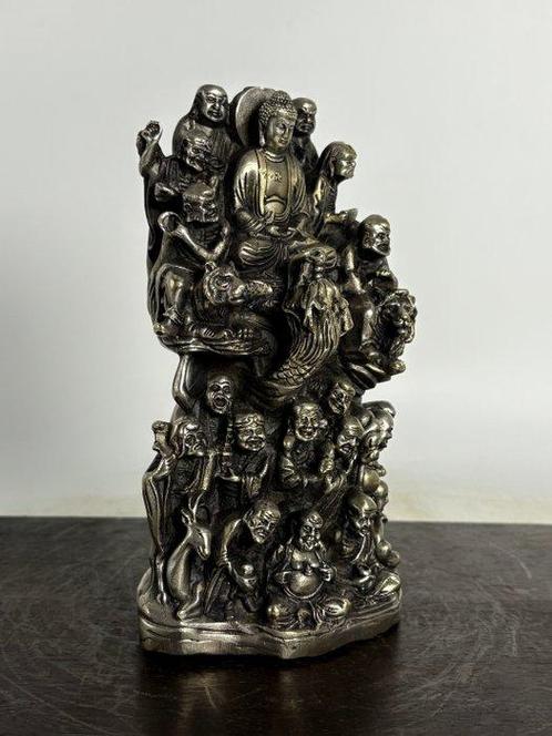 Les Dix-Huit Arhats - Bronze argenté - Chine - Fin du XXe, Antiek en Kunst, Antiek | Overige Antiek