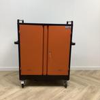 Tweedehands IT Meubel laptopkar geschikt voor 24 laptops,, Gebruikt