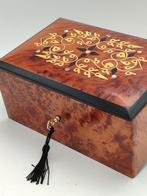 Boîte à bijoux - Bois (Thuya), Bois, Nacre, Marqueterie,