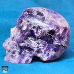 Menselijke schedel, met de hand gesneden uit amethisten