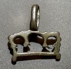 Viking periode Brons Zeldzaam opengewerkt vierkant amulet