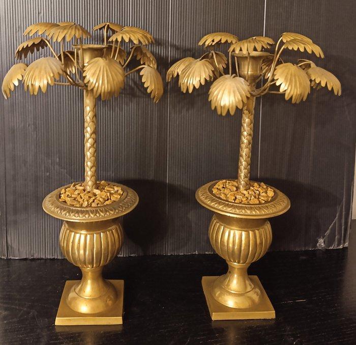 Kandelaar - Messing - Set van twee kandelaars met decoraties, Antiek en Kunst, Curiosa en Brocante