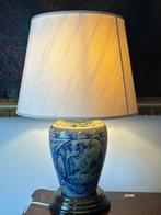 Große Tischlampe im Delfter Stil – handbemalt in Blau-Weiß –, Antiek en Kunst