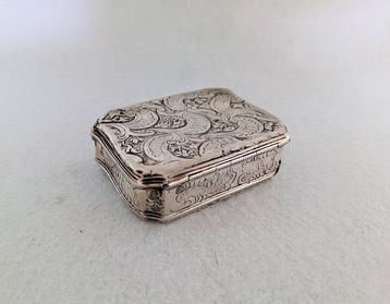 238 years old shaped Rococo - Boîte - Argent 950