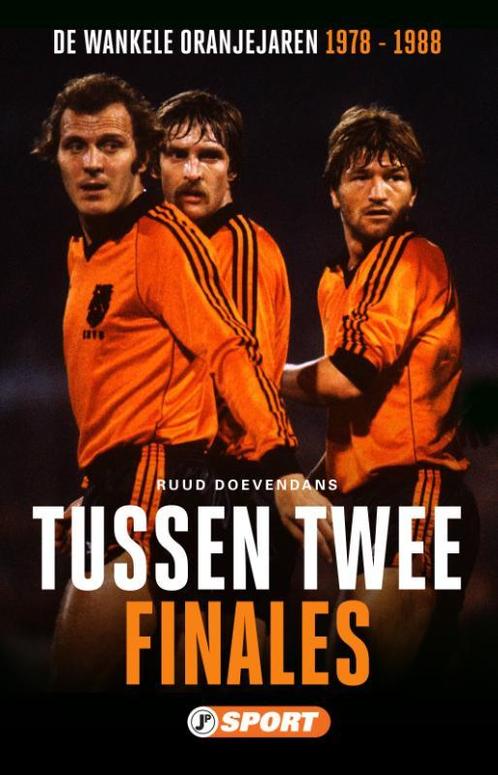 Tussen twee finales 9789089754929 Ruud DOEVENDANS, Boeken, Hobby en Vrije tijd, Gelezen, Verzenden