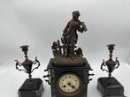 Klok en garnituur set (3) - Marmer, Zinklegering - 1850-1900