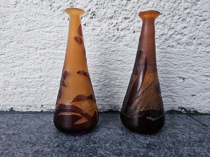 Emile Gallé - Vaas (2) - Orchis - Glas - Paar Gallé vazen, Antiek en Kunst, Antiek | Glaswerk en Kristal