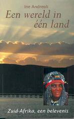 WERELD IN EEN LAND 9789071794254 Ine Andreoli, Boeken, Verzenden, Gelezen, Ine Andreoli