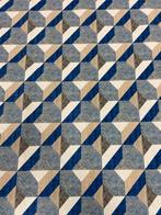 Huidige stof met optisch patroon in dubbele hoogte zonder