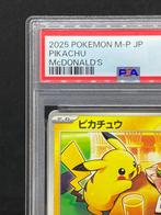 Pokémon - 1 Graded card - Pikachu Mcdonalds Promo 020/M-P, Hobby en Vrije tijd, Nieuw