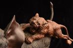 [Gratis verzending] Bronzen beeldhouwwerk: Strijd tussen, Antiek en Kunst