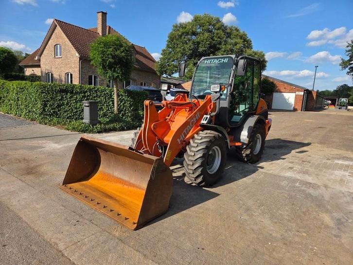 Hitachi ZW 75, Zakelijke goederen, Machines en Bouw | Kranen en Graafmachines, Ophalen