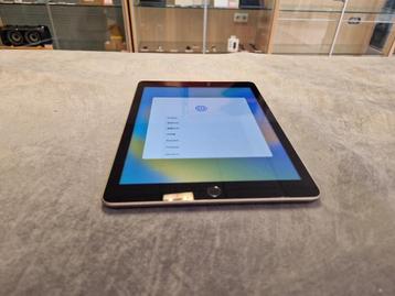 Veiling - Apple iPad 5e Generatie 32GB Accu 100% - In Goede beschikbaar voor biedingen