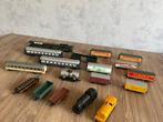 Lima H0 - Ensemble de train (18) - Diverses locomotives et