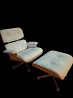 Vitra - Charles & Ray Eames - Loungestoel met voetenbank (2)