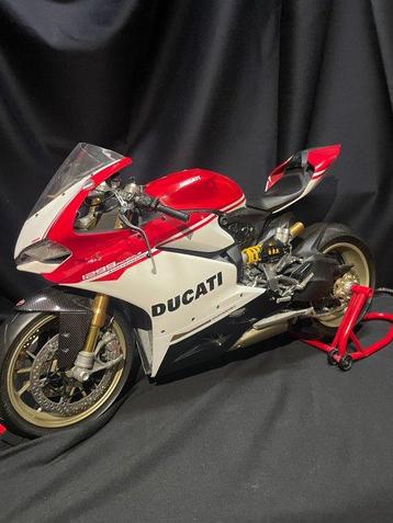 Ducati 1:4 - Model raceauto - 1299 Panigale S Anniversario - beschikbaar voor biedingen