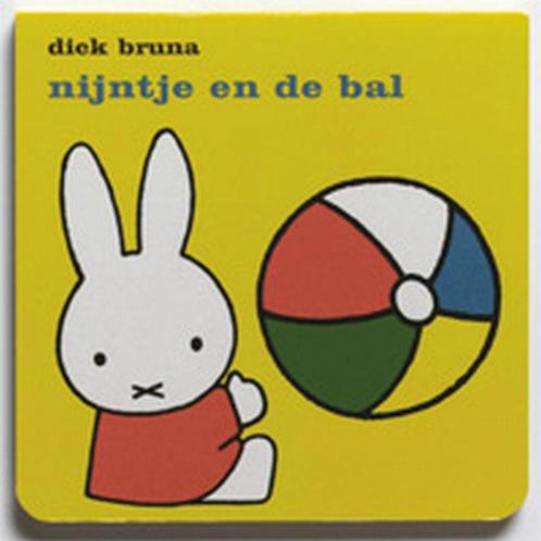 Flip-boekje  -   Nijntje en de bal 9789073991682, Livres, Livres pour enfants | Jeunesse | 10 à 12 ans, Envoi