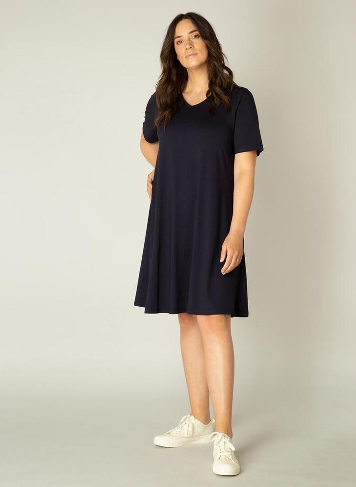 Base Level Curvy jurk3(52)Maat 46/48 (XL) of groter, Kleding | Dames, Jurken, Overige kleuren, Nieuw, Maat 46/48 (XL) of groter