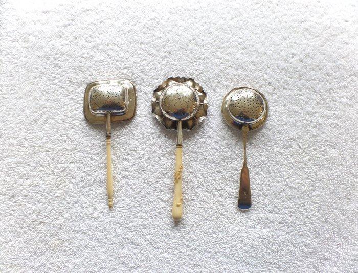 van Kempen en zn, - Filtre à thé (3) - Argent 833 -, Antiek en Kunst, Antiek | Zilver en Goud