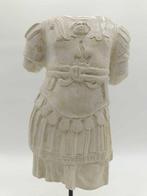 sculptuur, Torso con armatura romana - 39 cm - marmerstof