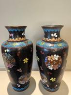 Pot (2) - brons met email - Meiji 2 Cloisonné vazen, Antiek en Kunst