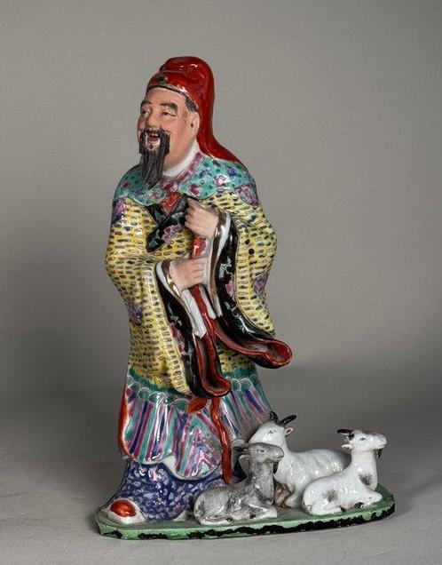 Figuur - Inmortal holding stick - Porselein - China, Antiek en Kunst, Antiek | Overige Antiek