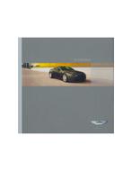 2005 ASTON MARTIN V8 VANTAGE BROCHURE ENGELS, Livres, Autos | Brochures & Magazines, Ophalen of Verzenden