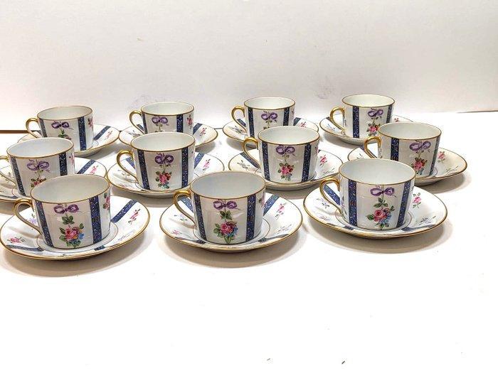 Limoges Singer France -dipinte a mano - Servizio di 11, Antiek en Kunst, Antiek | Meubels | Tafels