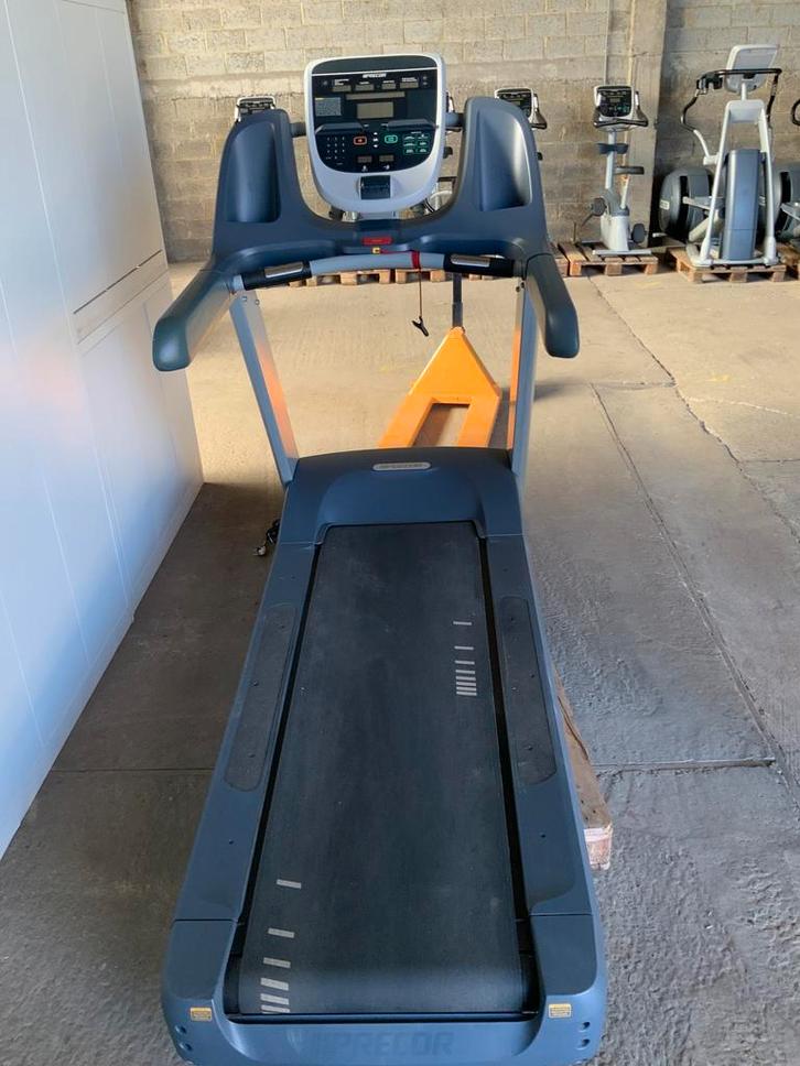 Precor Treadmill 833 P30, Sport en Fitness, Fitnessapparatuur, Loopband, Gebruikt, Benen, Ophalen of Verzenden