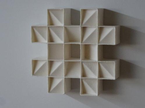 Hans Meeuwsen - Relief, 2025 - 55 Witte hashtag,, Antiek en Kunst, Kunst | Designobjecten