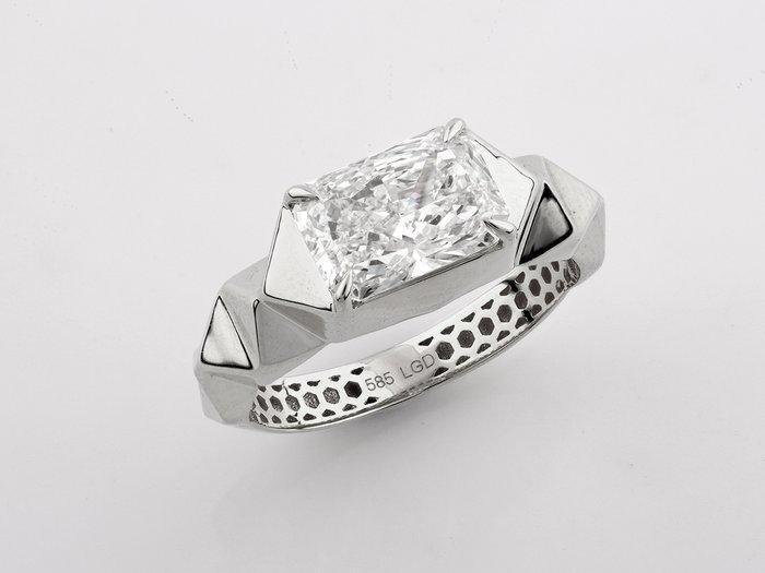 Ring - 14 karaat Witgoud - 2.01ct. tw. Diamant (Lab-grown), Handtassen en Accessoires, Ringen