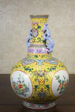 Vaas - Porselein - China (Zonder Minimumprijs)