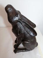 Sculpture, moon gazing hare - 44 cm - Bronze patiné