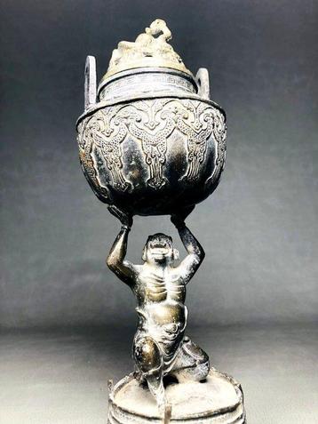 Brûleur dencens - Demon incense burner  for good luck