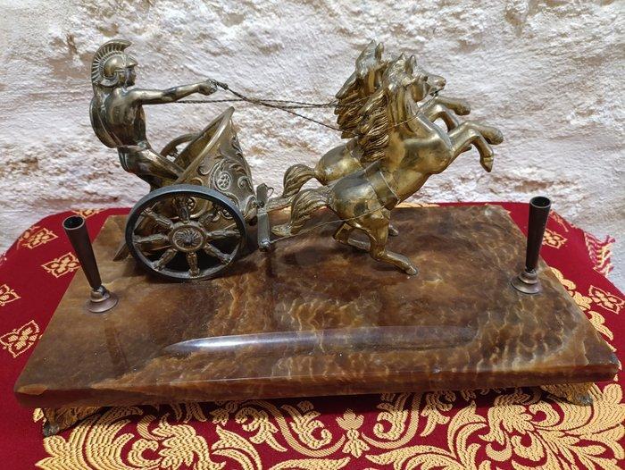 Beeld, Rareté  Char de la victoire présentoir de bureau, Antiek en Kunst, Curiosa en Brocante