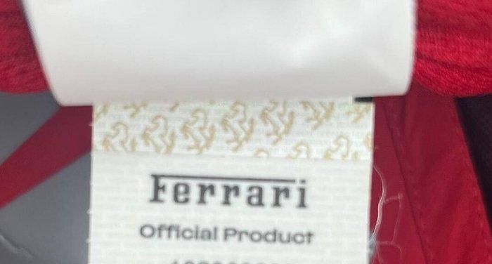 Ferrari - Officiële SF pet - Charles Leclerc - Lewis, Verzamelen, Automerken, Motoren en Formule 1