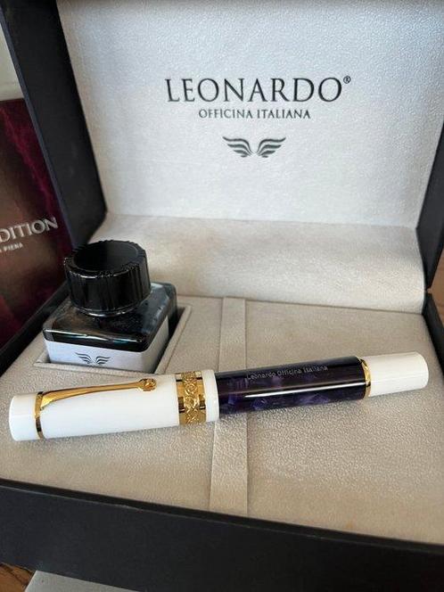 Leonardo Officina Italiana - Felice Blu - PENNINO IN ORO -, Verzamelen, Pennenverzamelingen