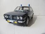 Laudoracing 1:18 - Modelauto - Alfetta 1.8 Carabinieri 1973