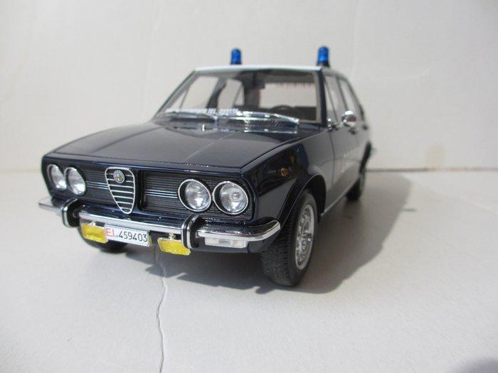 Laudoracing 1:18 - Modelauto - Alfetta 1.8 Carabinieri 1973, Hobby en Vrije tijd, Modelauto's | 1:5 tot 1:12