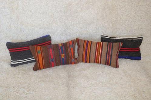 Kussen (4), Antiek en Kunst, Kunst | Designobjecten