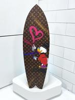 Suketchi - Scrooge x Louis Vuitton Surfboard, Antiquités & Art