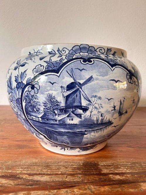 Petrus Regout - Jardinière - Aardewerk, Antiek en Kunst, Antiek | Glaswerk en Kristal